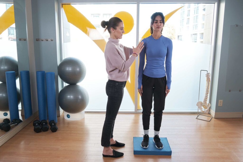 Top Benefits of Vestibular Physiotherapy in Toronto for Balance and Dizziness