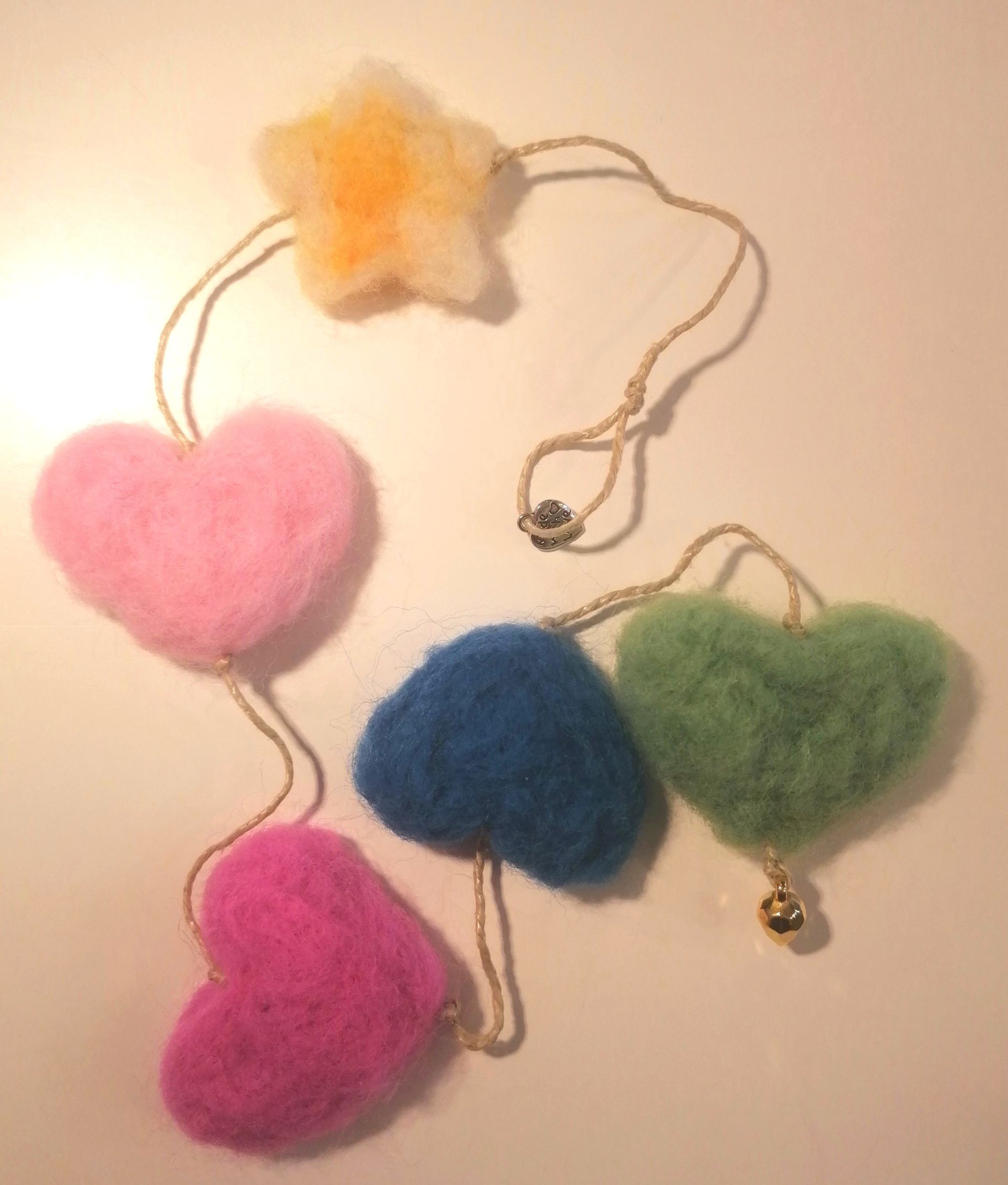 wol, ornament, groen, blauw, roze, geel, hart, ster, versiering, hanger,