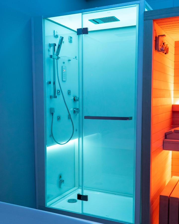 skyline rooms & suites