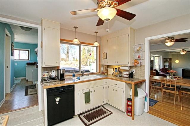 kitchen_room with table outside