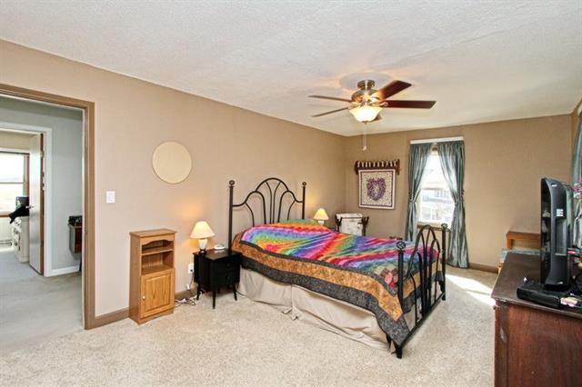 pink bed with lampshade
