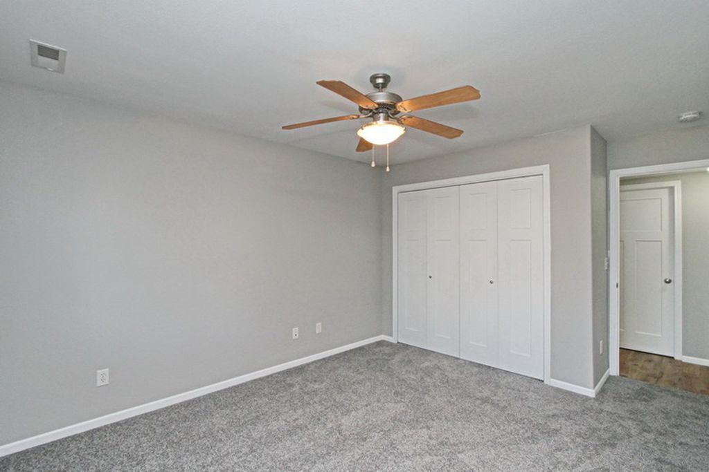 room with ceilingfan