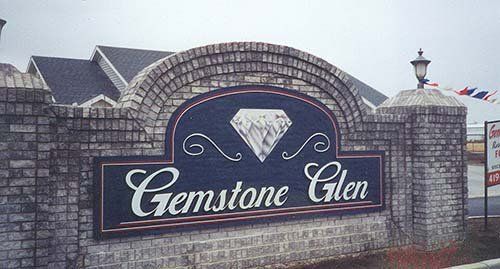 Gemstone Glen - Banners in Lima, OH