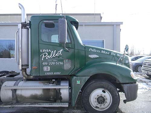 Lima Pallet Semi Lettering 2015 - Banners in Lima, OH
