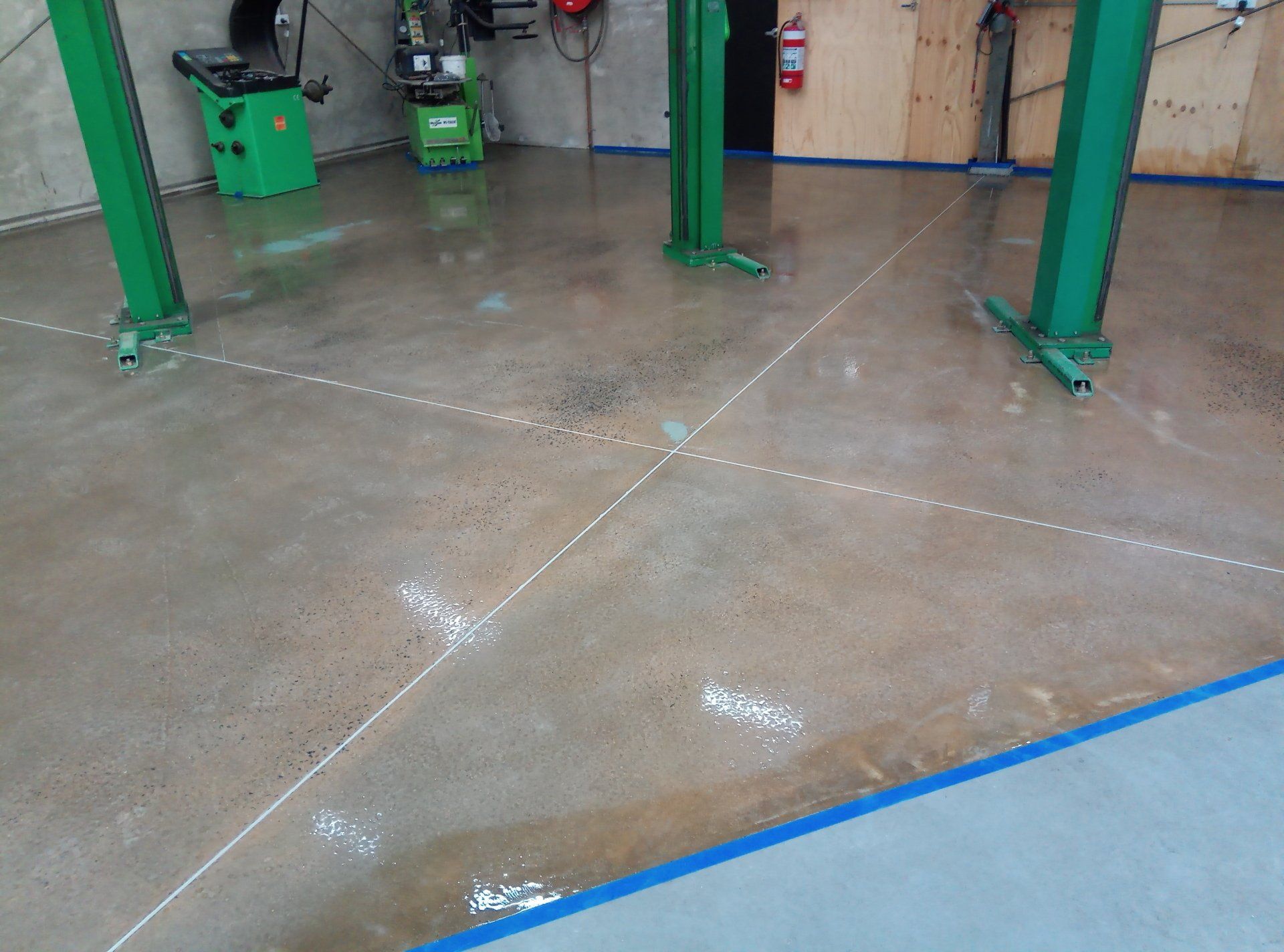 Primer & caulking complete