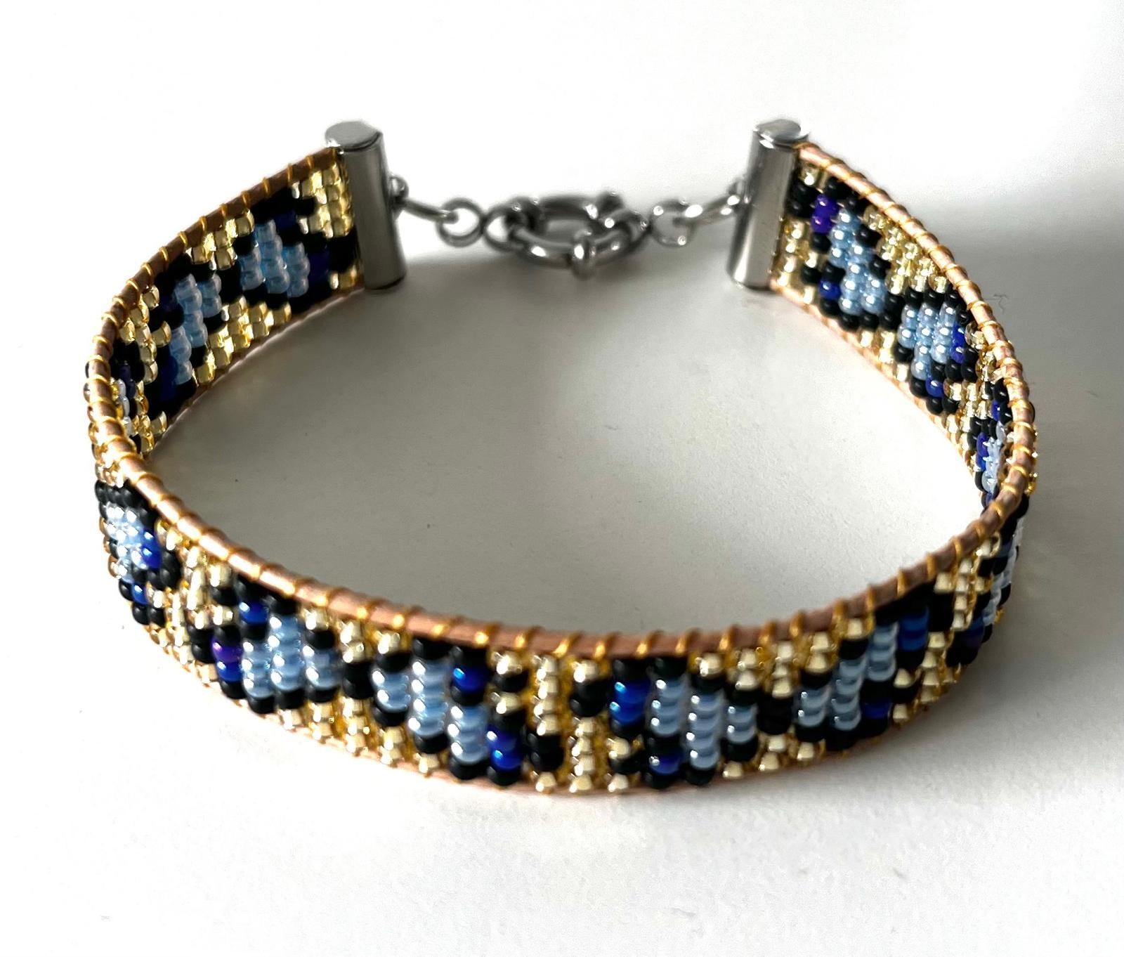 Miyuki weefkralen armband met blauwe vlinders