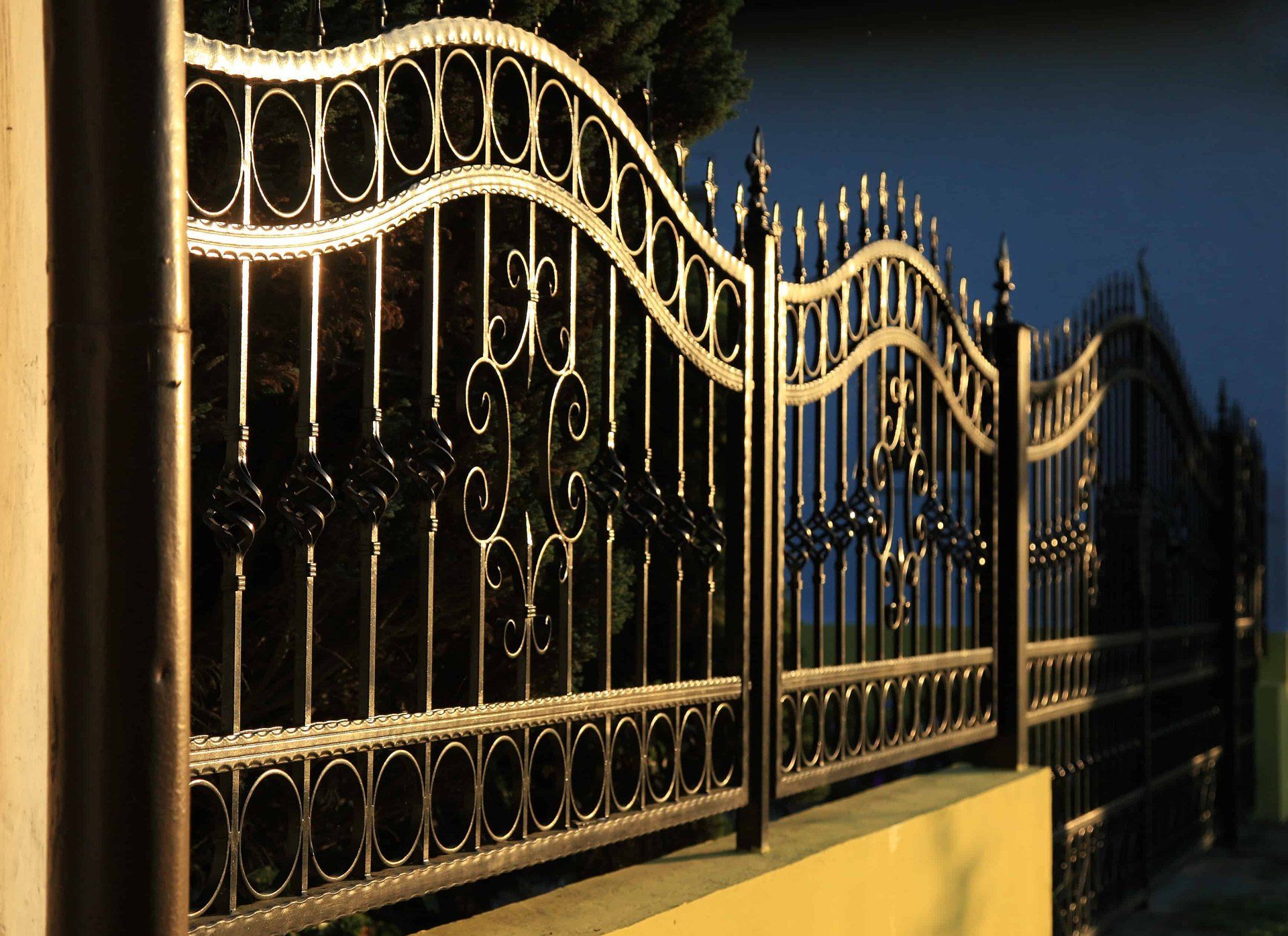 Wrought iron fence design options