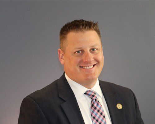 Headshot of Geoff Robinson