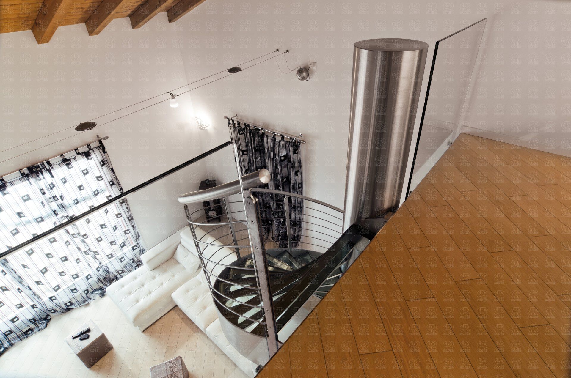 Cpr scale progetta e realizza le più belle scale a chiocciola in vetro per l'arredamento d'interni.