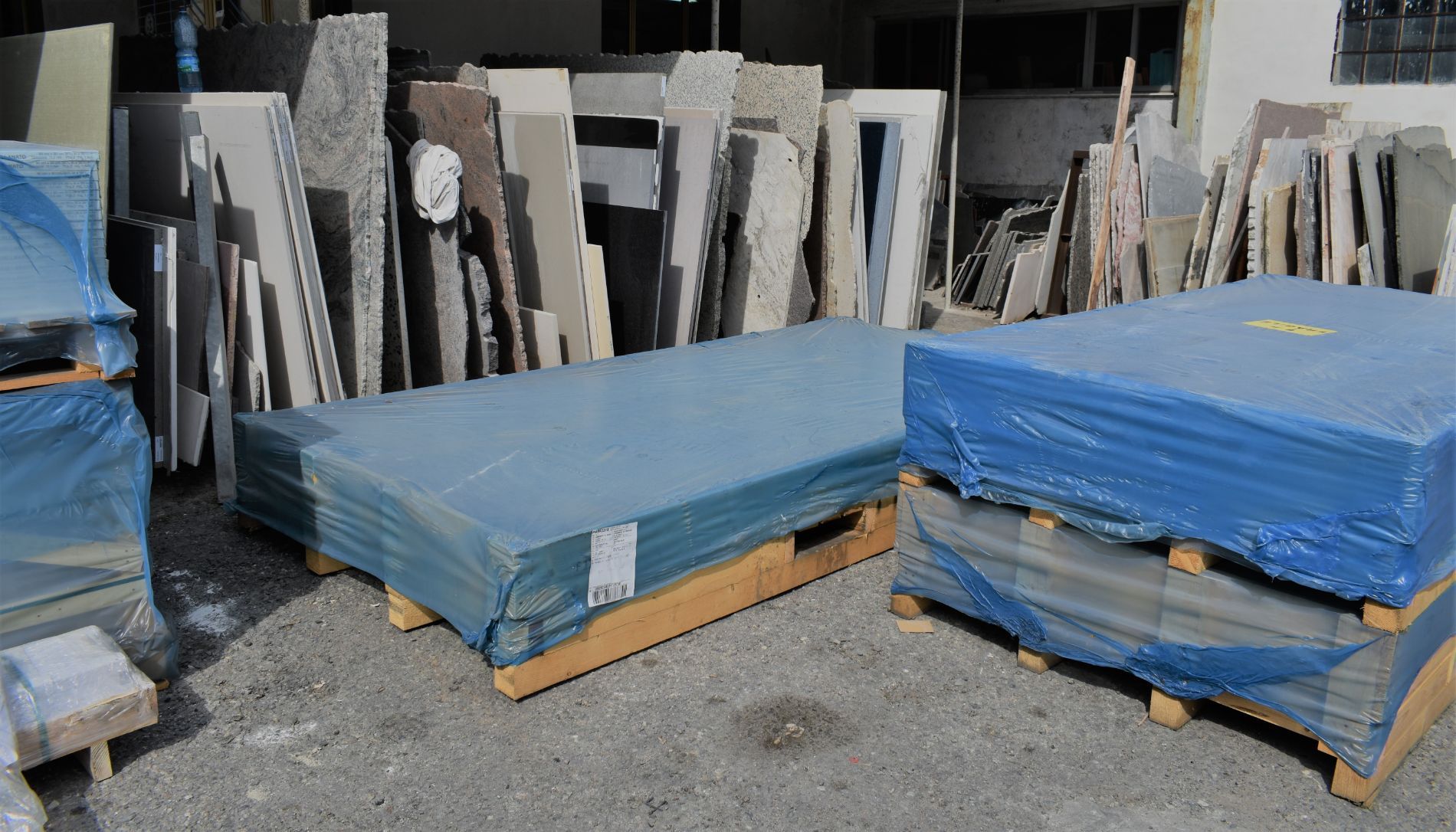 deposito per la lavorazione del marmo