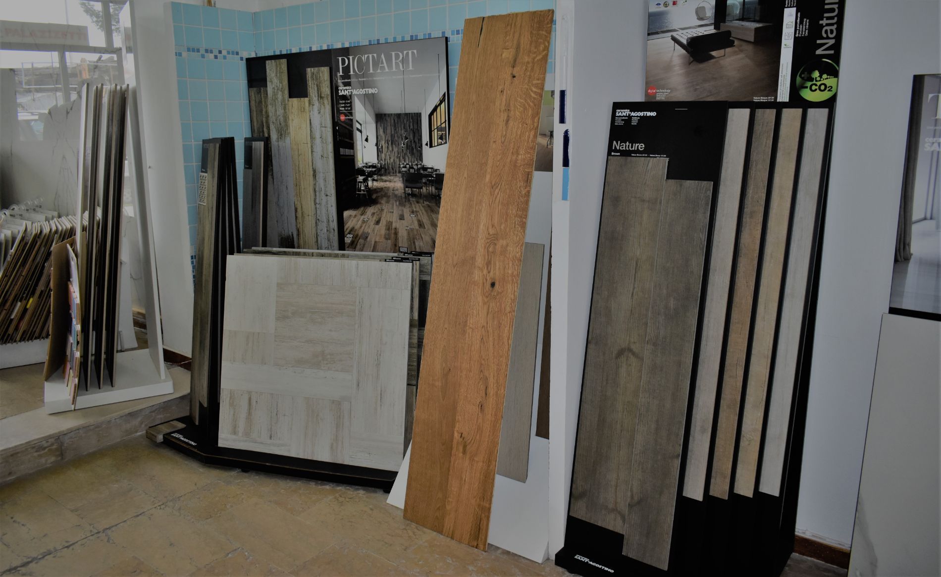 esposizione pavimenti bagno