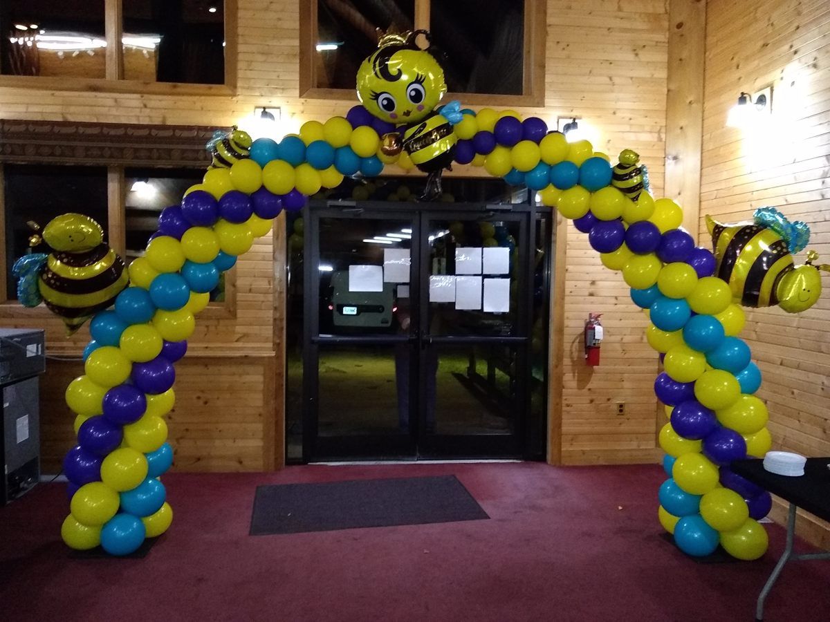 Large Bee Balloon Arch