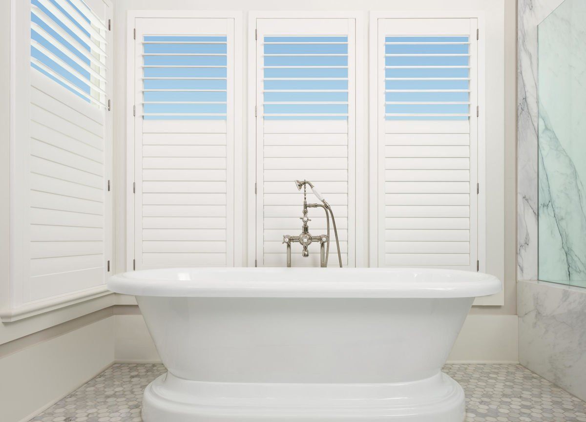 Hunter Douglas Palm Beach™ Polysatin™ Shutters, plantations shutters, window shutters, interior shutters near Arlington, Nebraska (NE)