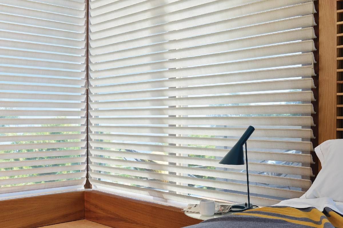 Hunter Douglas Silhouette® Sheer Shades near Elkhorn, Nebraska (NE)