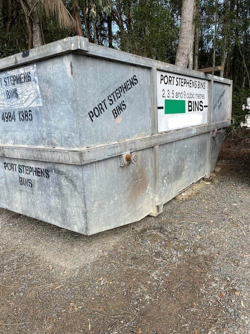 Grey Large Skip For Waste Disposal - Skip Bin Hire in Port Stephens