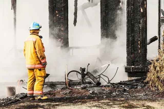 FFF's team addresses fire and smoke damage at a burned structure, ensuring restoration in Davenport, FL