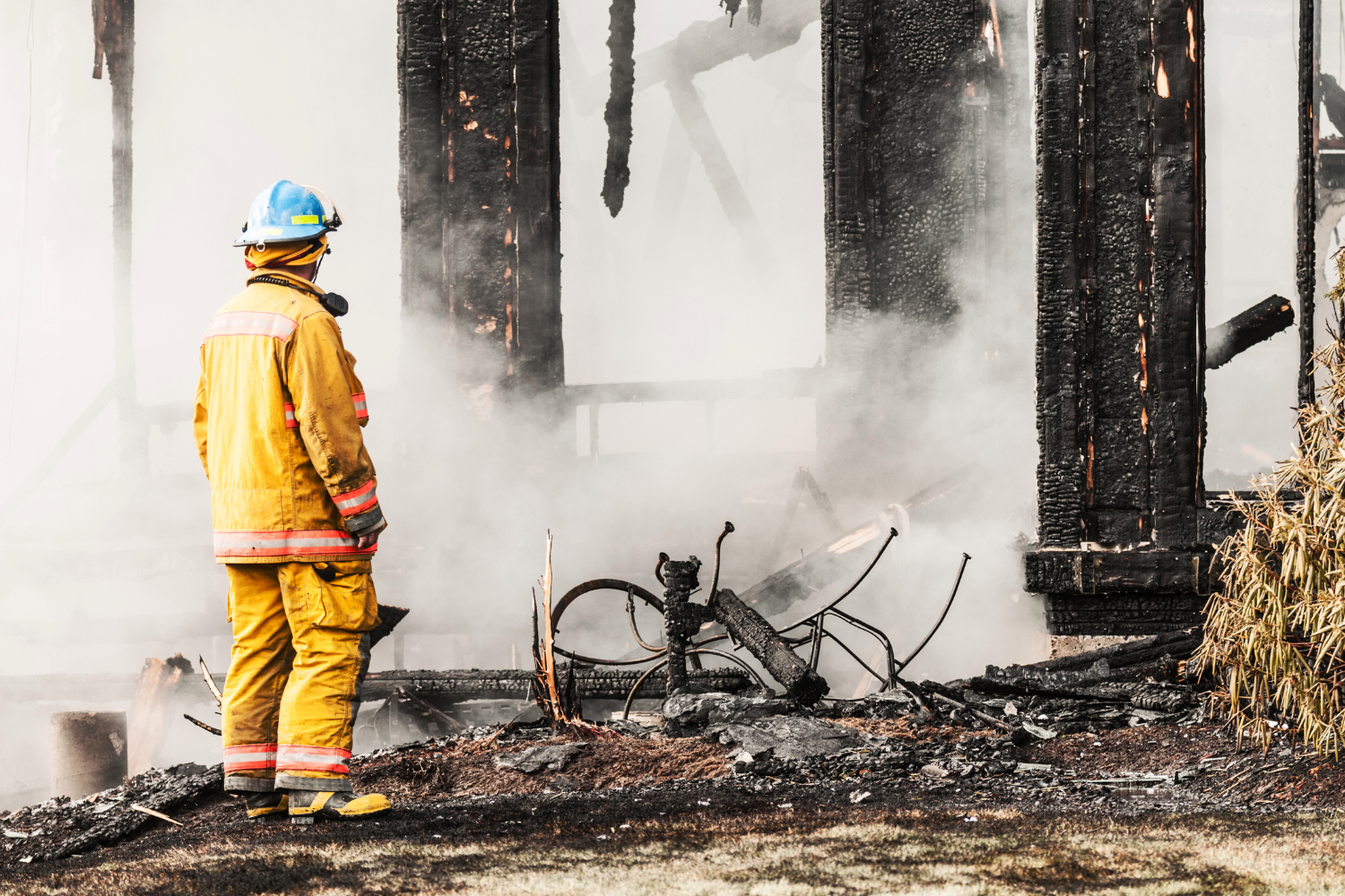 FFF's team addresses fire and smoke damage at a burned structure, ensuring restoration in Lady Lake, FL