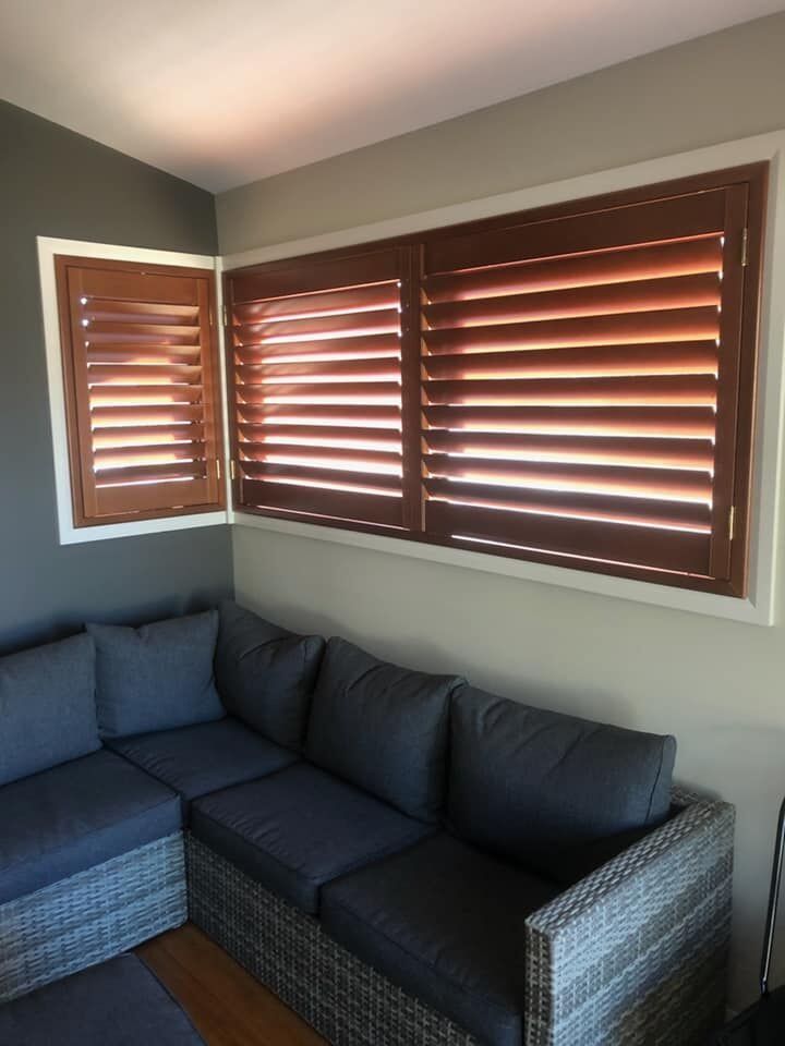PLANTATION SHUTTERS in brown