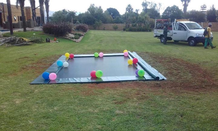 Jumbo Trampoline - TrampolineMan