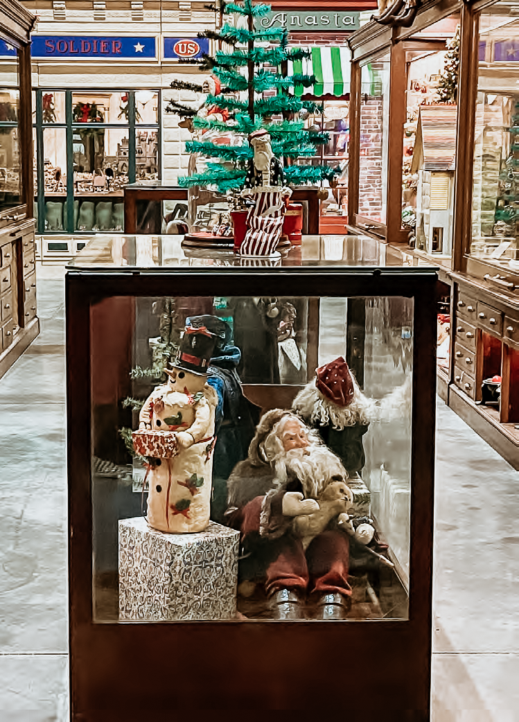 National Christmas Center