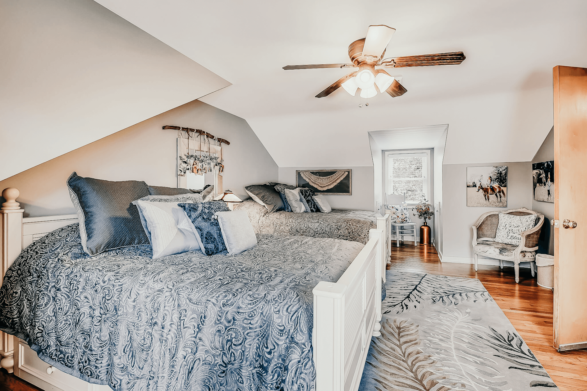 The Newville Nest at Stone Gables Estate - Bedroom