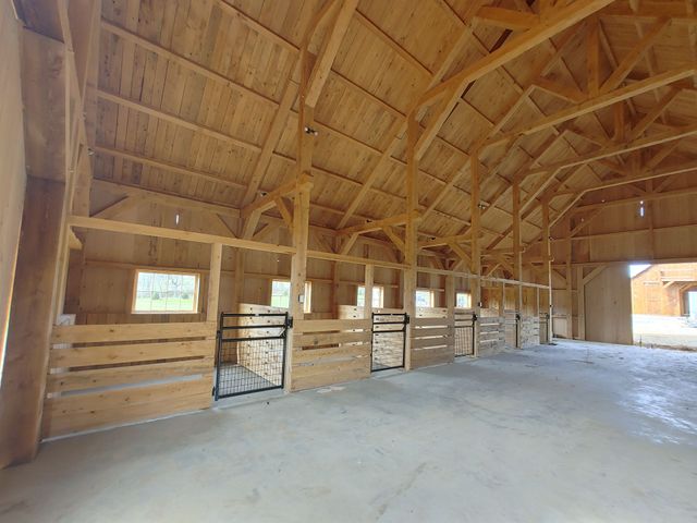 Rankin Custom Timber Frame Horse Barn Timber Frame Barn