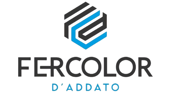 Un logo per fercolor d'addato con un esagono blu e nero su sfondo bianco.