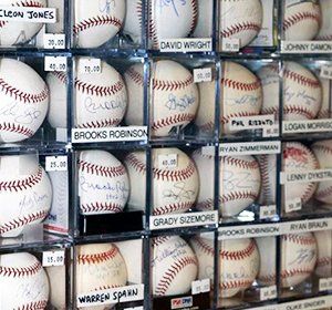 MLB Baseball Memorabilia, MLB Autographs Baseball Collectables