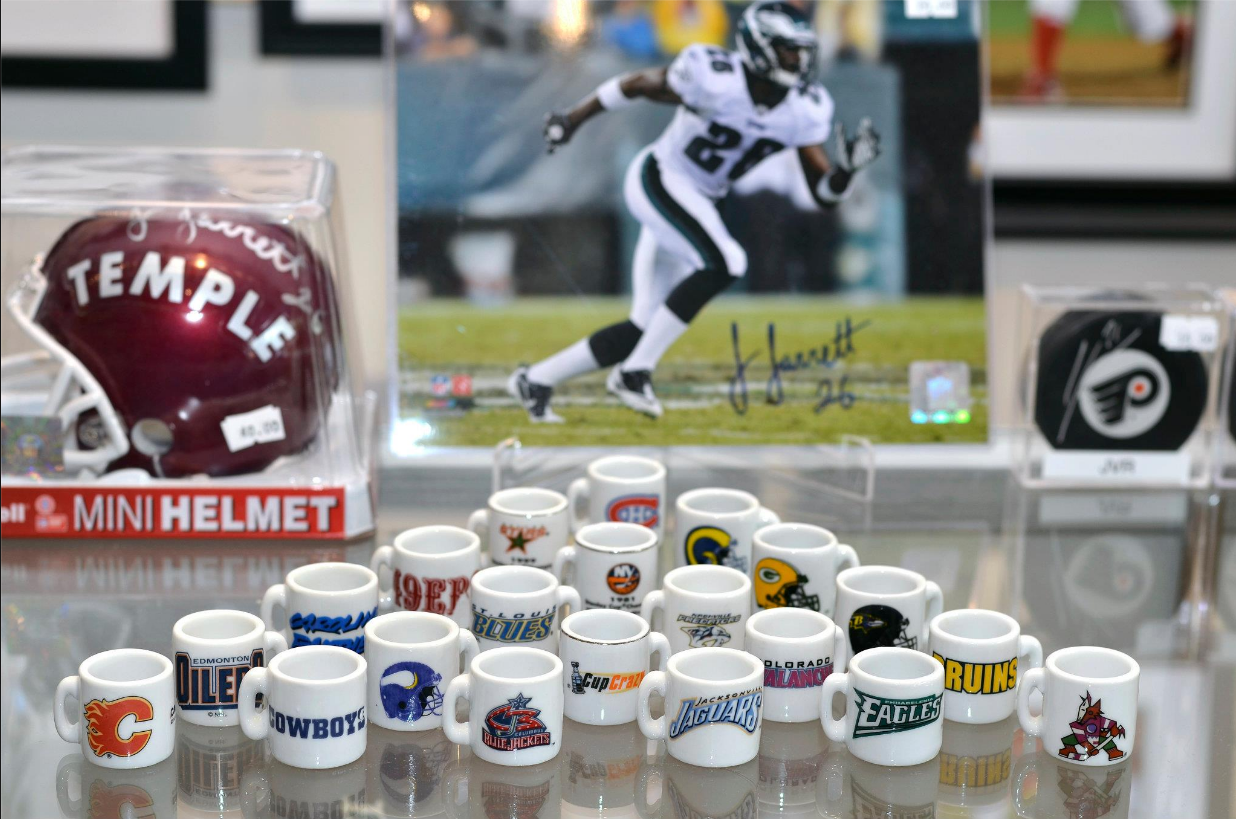 Football Memorabilia Voorhees, NJ Evan's Sports Cards & Collectibles