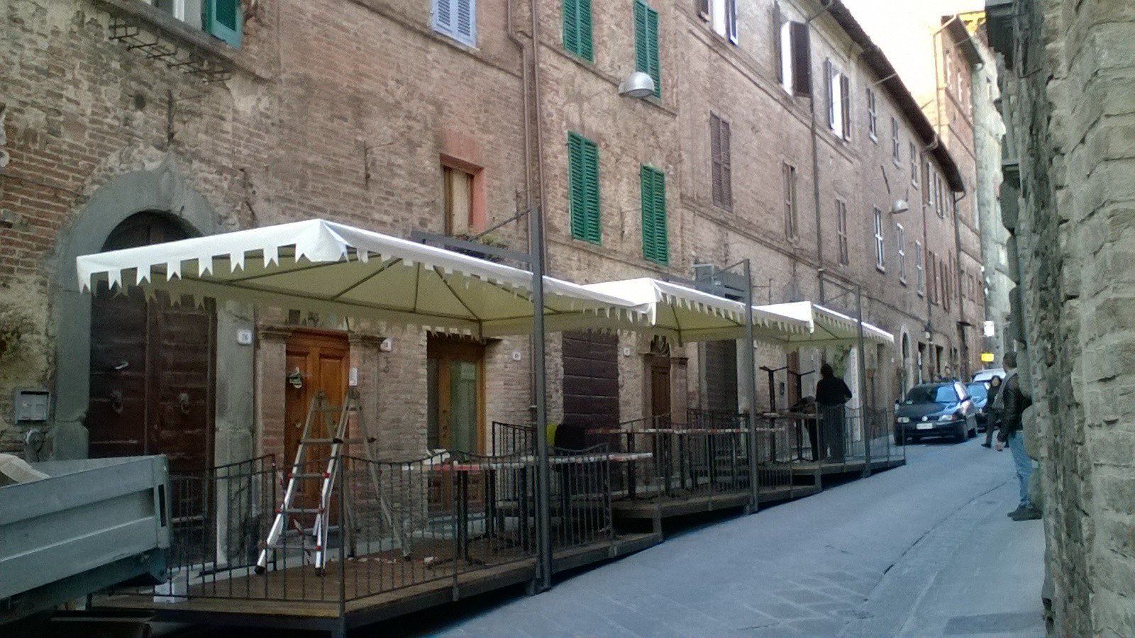 strutture di ferro per bar