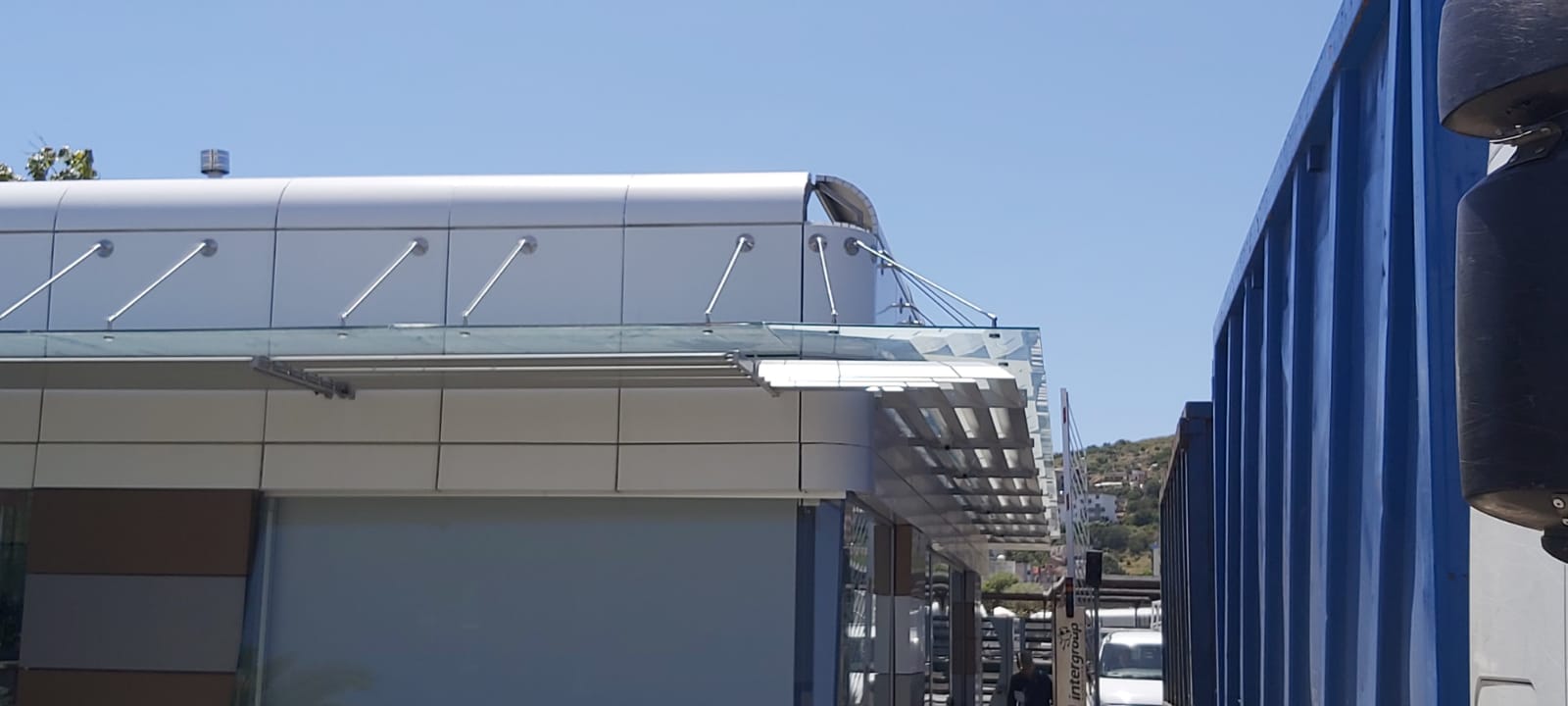 Pensilina tettoia per esterno