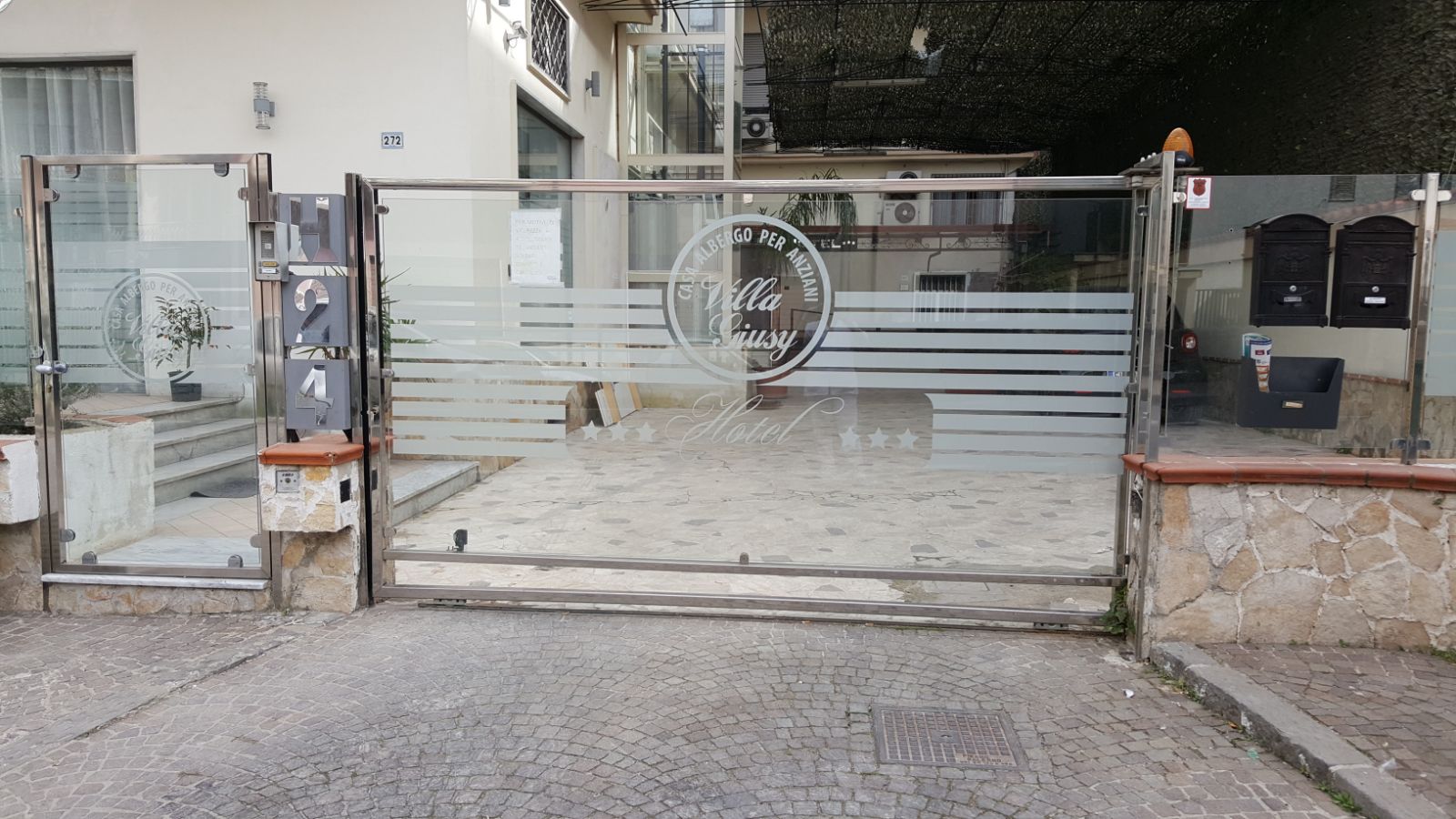 porta in vetro su misura 1