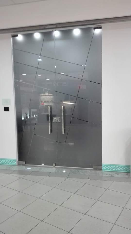 porta in vetro su misura 15