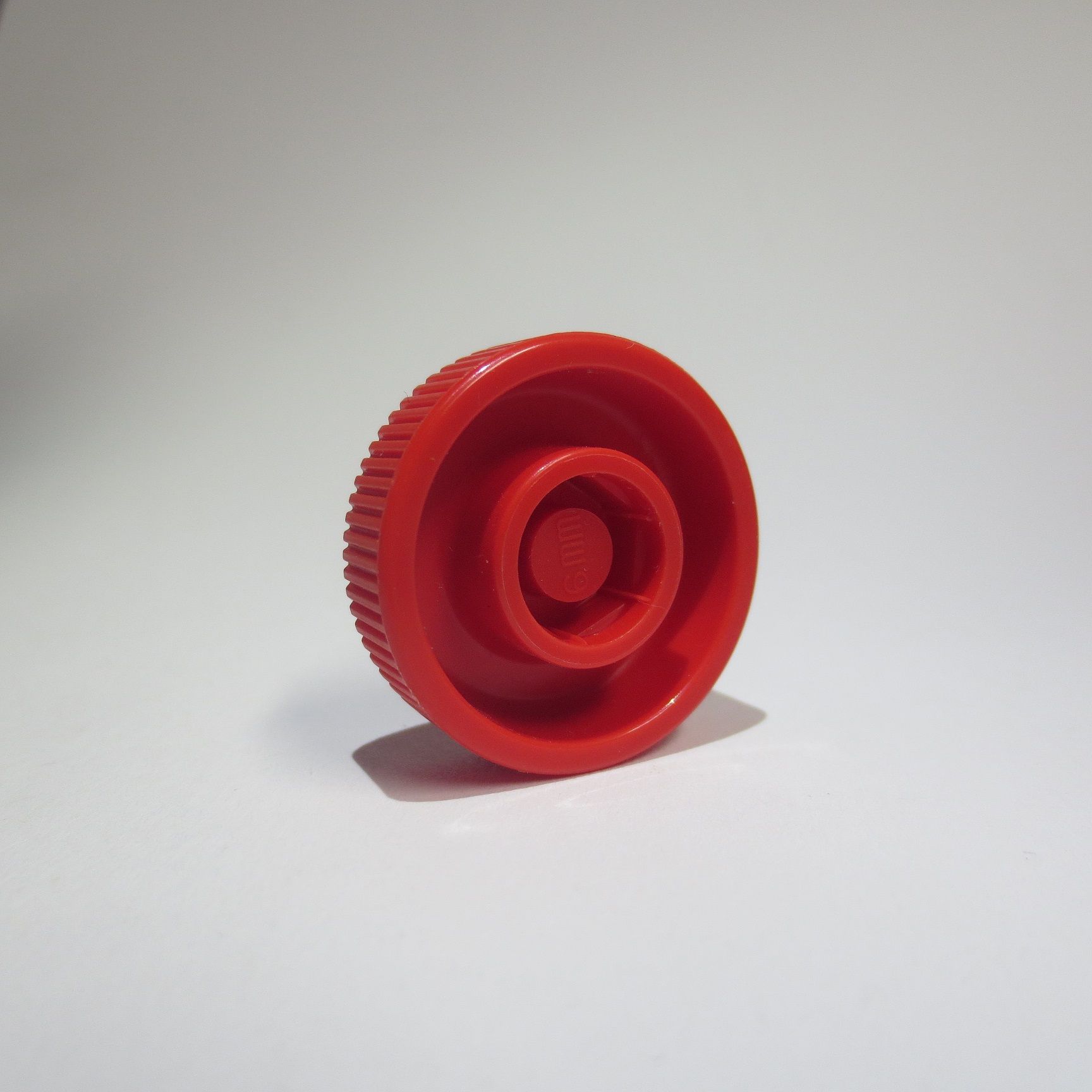 für Zylinderschrauben mit 
Innensechskant / Delrin rot