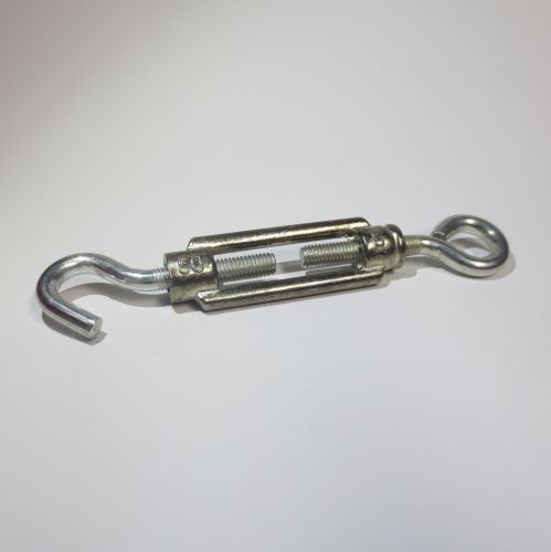 DIN 1480 - Spannschloss mit Haken und Ösen, 
auch mit zwei Haken und als Spannschlossmutter (M12 und M20)
M 5 - M 20
auch mit zwei Haken und als Spannschlossmutter (M12 und M20)
in Stahl verzinkt und Edelstahl A4