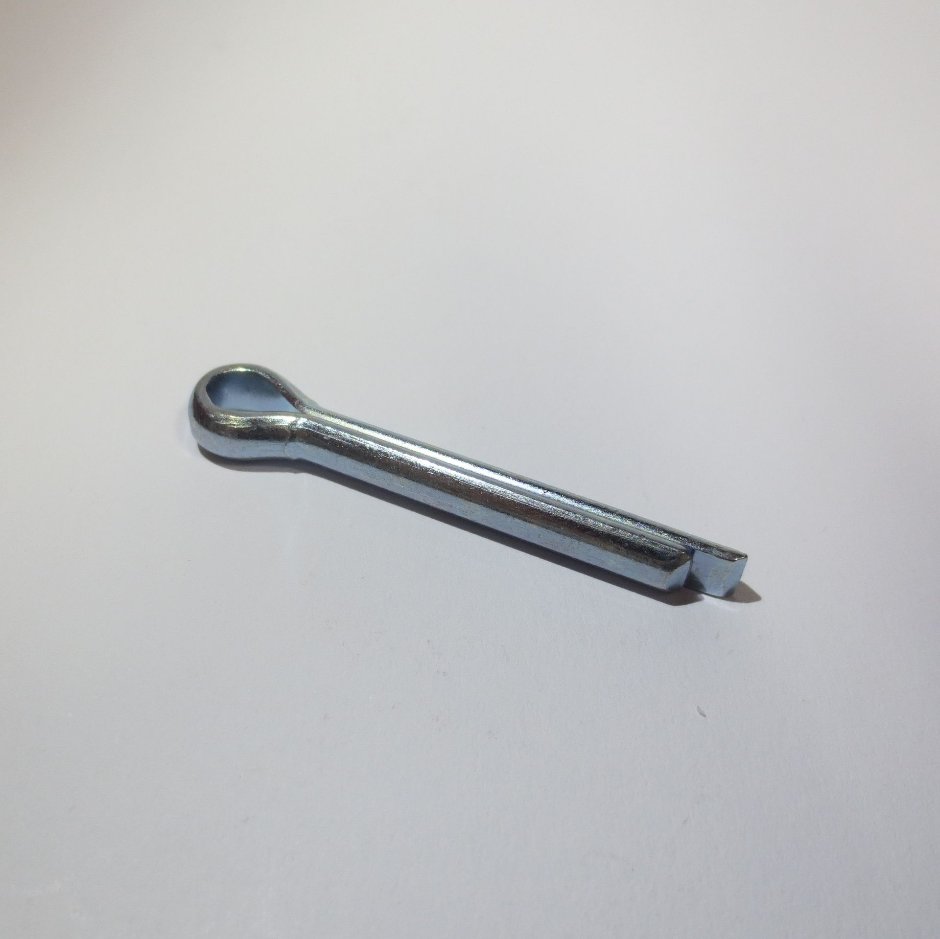 DIN 94: Splint
Ø 0,5 mm - 13 mm
in Stahl verzinkt, Edelstahl A2 und A4