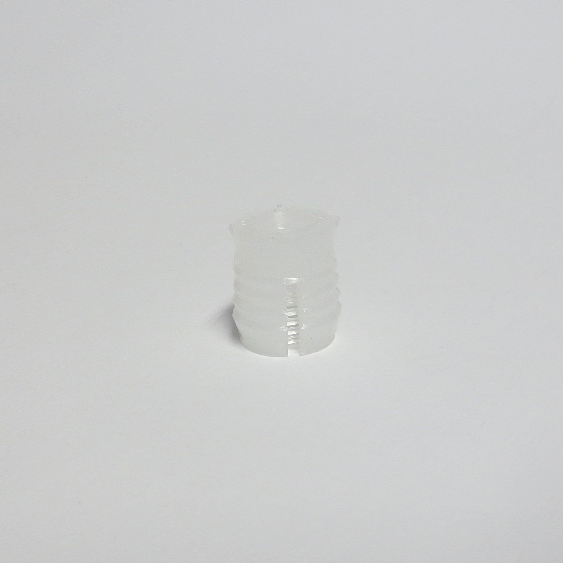 Einschlagmuffe aus Polyamid, M 4 - M 8