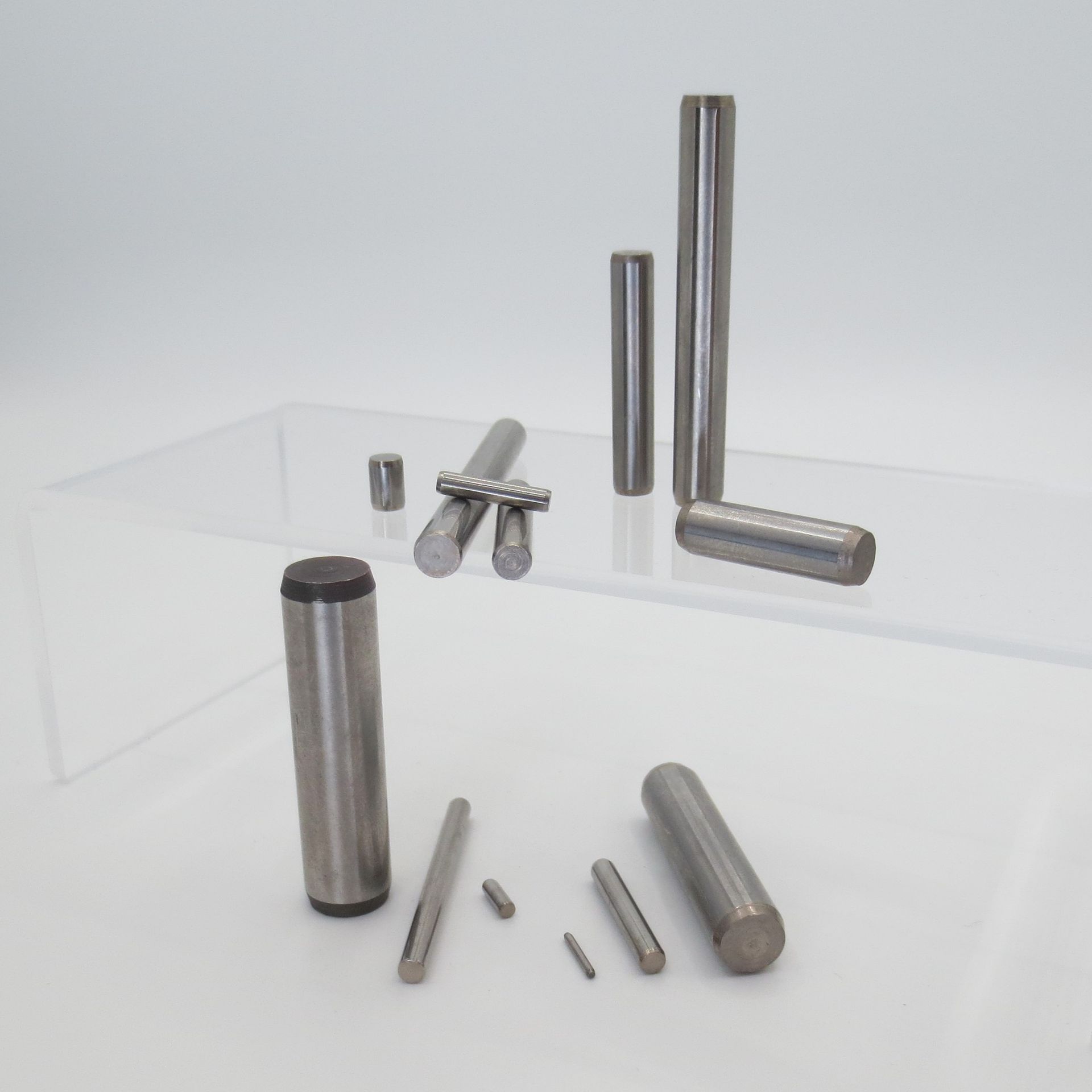 ISO 8734: Zylinderstift durchgehärtet, Passung m6 und Passung h8
Ø 1 mm - 12 mm
in Stahl blank und Edelstahl C1