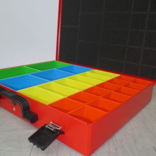 Sortimentskoffer EURO 100166x440x332mm
verkehrsrot RAL 3020 / mit Einsatzkästen
