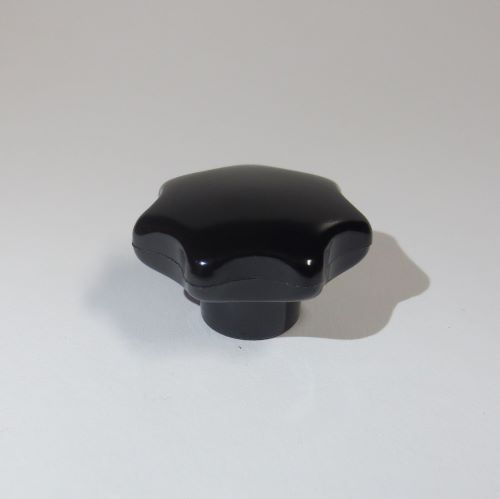 Sterngriff, nach DIN 6336 
M 4 bis M 16
Duroplast (PF) schwarz mit 
Gewindebuchse, Stahl verzinkt