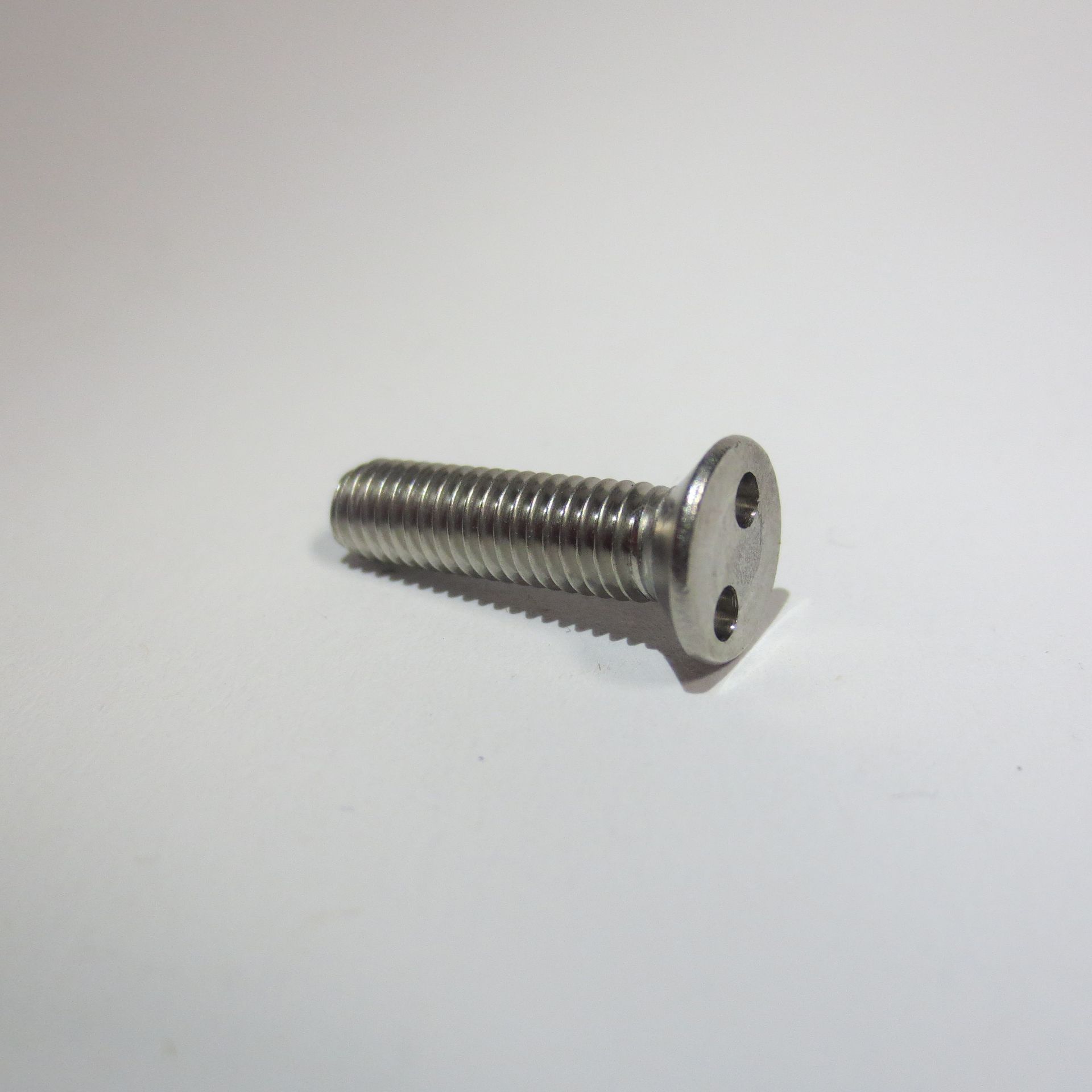 Zweiloch-Sicherheitsschraube, Senkkopfschraube mit Zweilochantrieb und metrischem Gewinde
M 3 - M 6
in Edelstahl A2, Diebstahlschutz