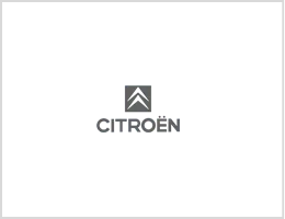 Il logo del marchio Citroën, caratterizzato da due chevron grigi all'interno di un quadrato sopra il nome dell'azienda, scritto in un carattere sans-serif grigio.