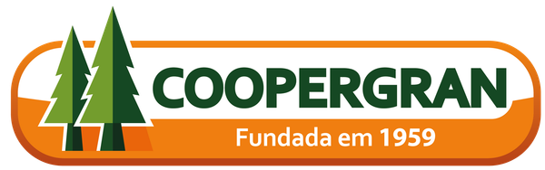 Logotipo da COOPERGRAN com árvores verdes e faixa laranja, “Fundada em 1959” em texto branco.