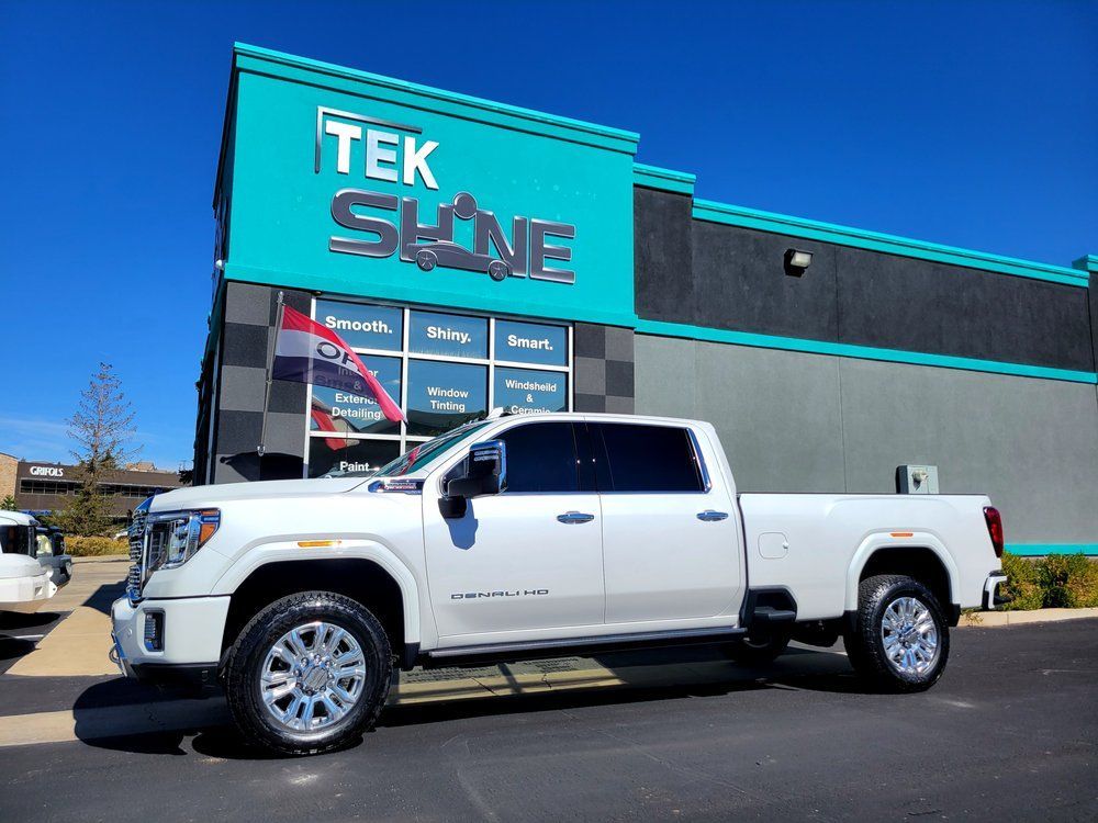 Ceramic coating for Cedar City’s dusty roads offers superior protection against UV rays and dust.