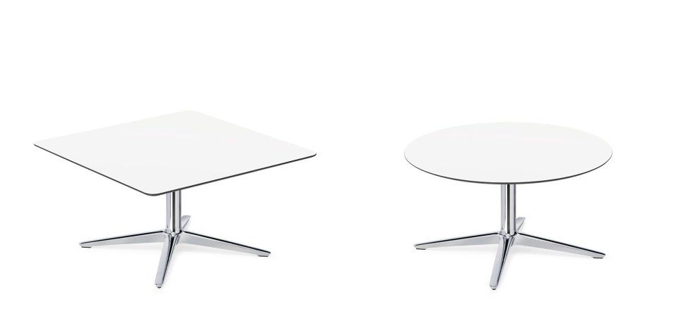 due tavoli bianchi