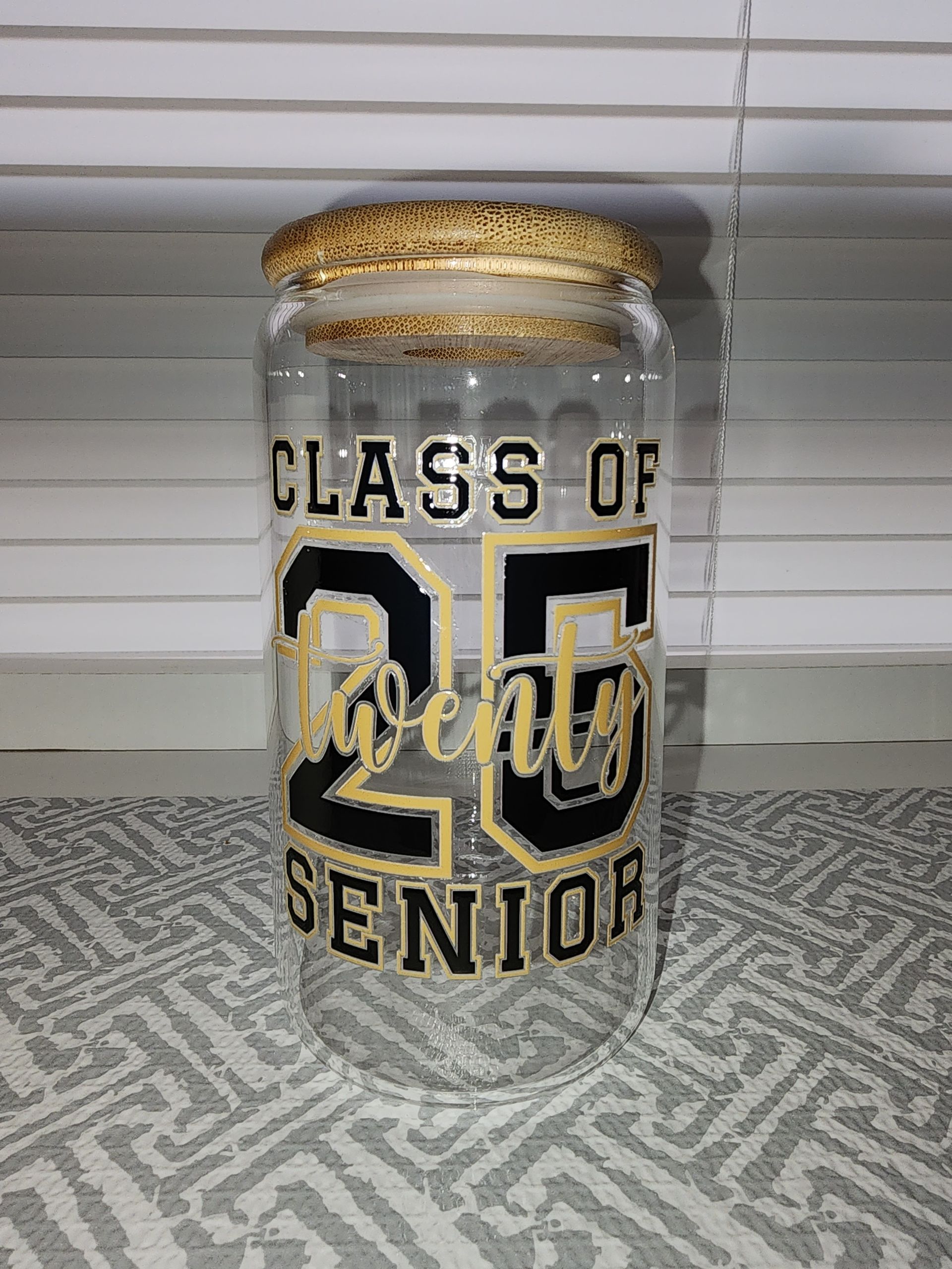 Senior 2025 Black & Gold