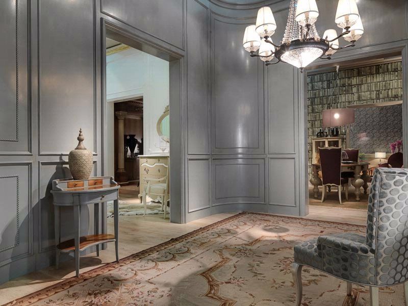 mobili dallo stile classico