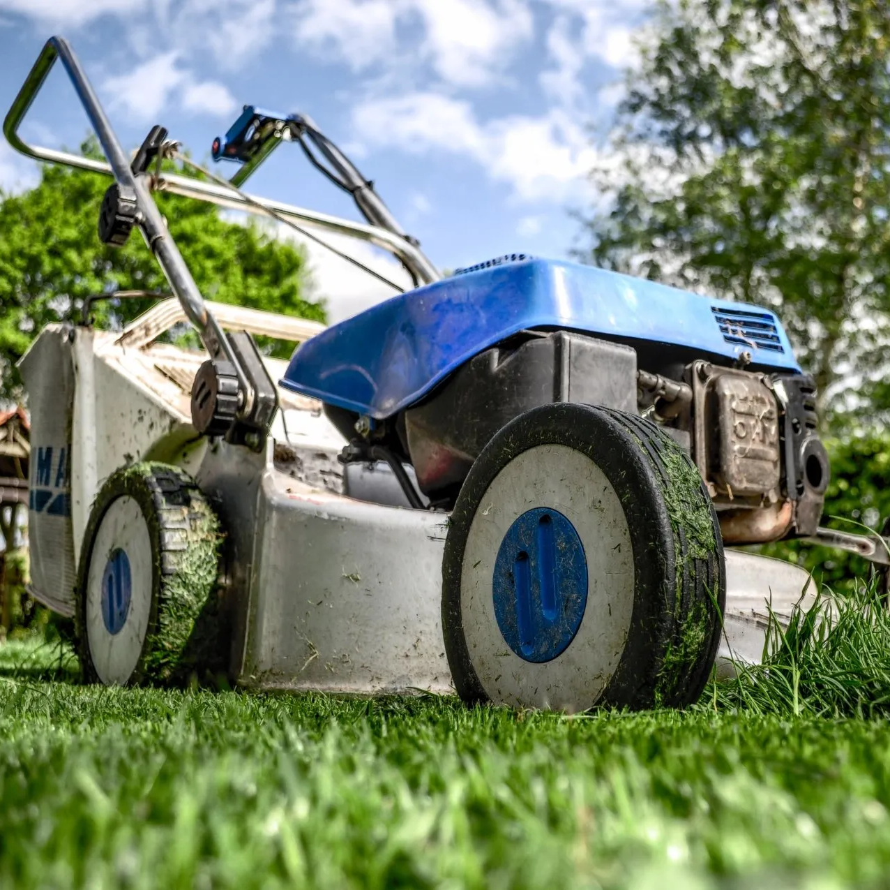 mowing, Diaz Gardening Landscaping services eugene, oregon
