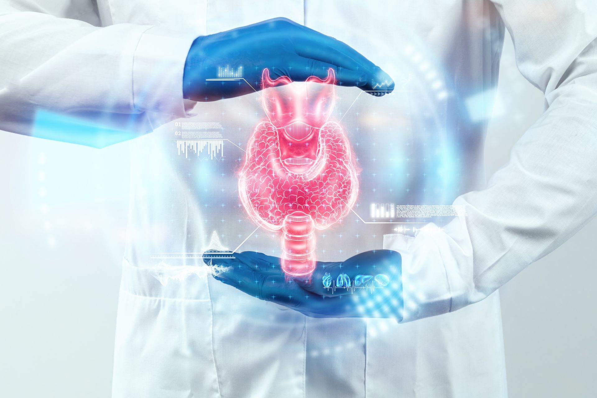 A ablação por radiofrequência é uma alternativa eficaz e minimamente invasiva à cirurgia, mantendo a glândula funcional e reduzindo riscos de complicações. Imagem comparando ablação por radiofrequência e cirurgia de tireoide, destacando a preservação hormonal e a recuperação rápida do paciente.