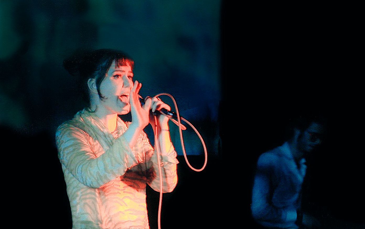 Henriette Thorslund aka. Miss Tigra + T.Raumschmiere performing Pop Poisoned Poetry @ SoToDo Performance Congress Schloss Bröllin Fahrenwalde